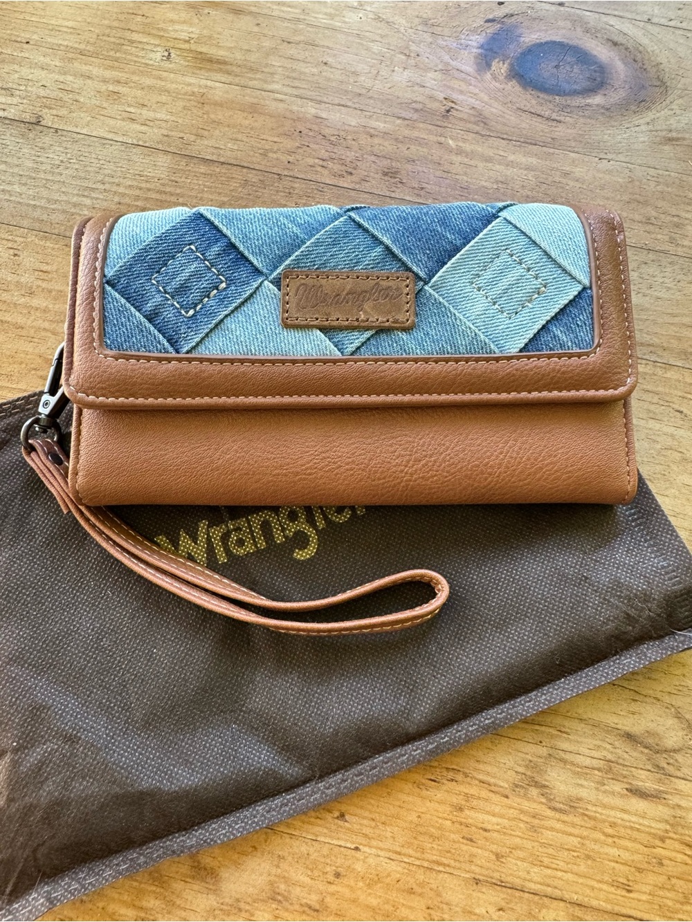 Wrangler Ladies Denim Woven Tri-Fold Jean Wristlet Wallet 7.5” x 4.5”
